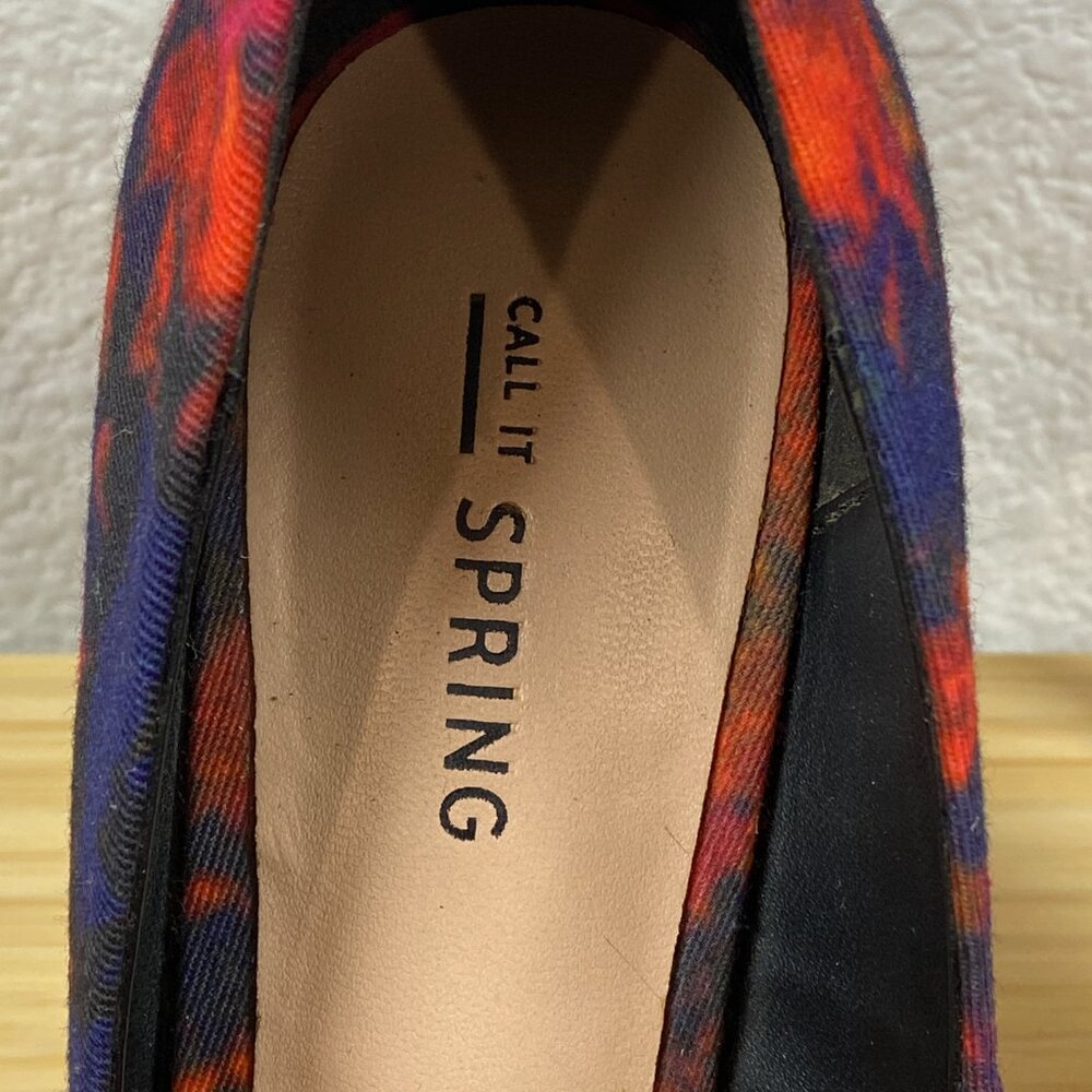 Call It Spring Abstract Print Pointed Toe Pumps  Size 6 - Picture 9 of 9
